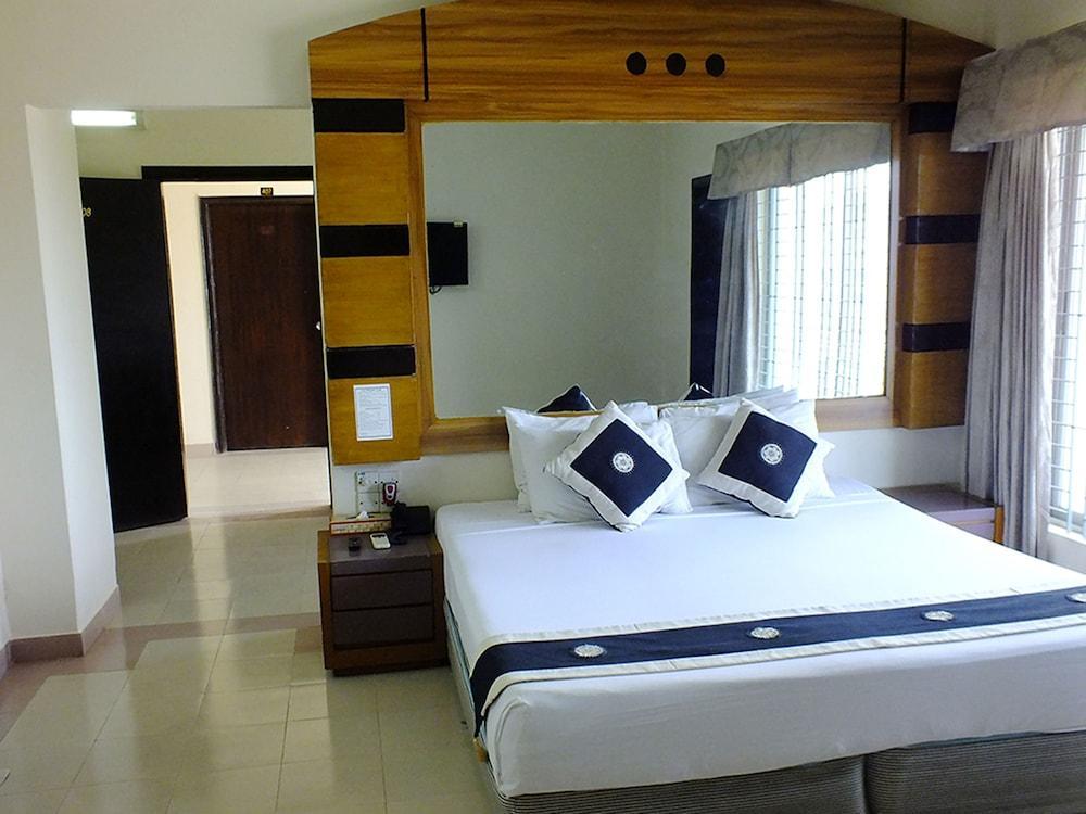 Uni Resort Cox's Bazar Exterior photo