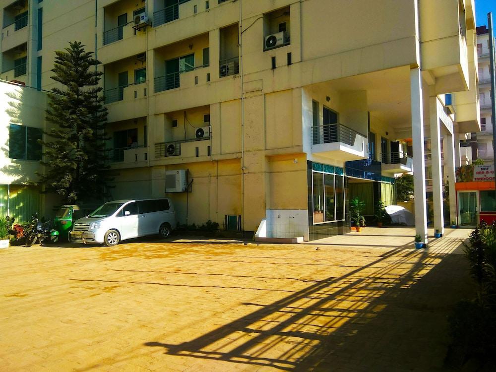 Uni Resort Cox's Bazar Exterior photo